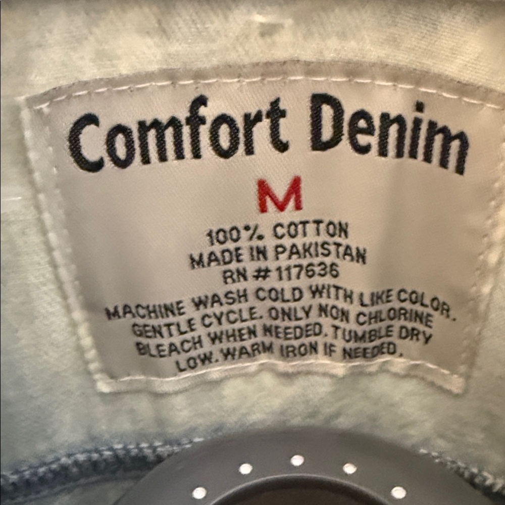 Comfort Denim Women's Light Blue Jean Jacket - Picture 2 of 6